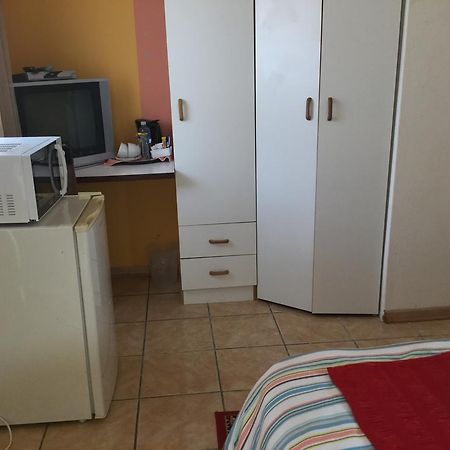 Twin Lodge Umtata Mthatha Bagian luar foto